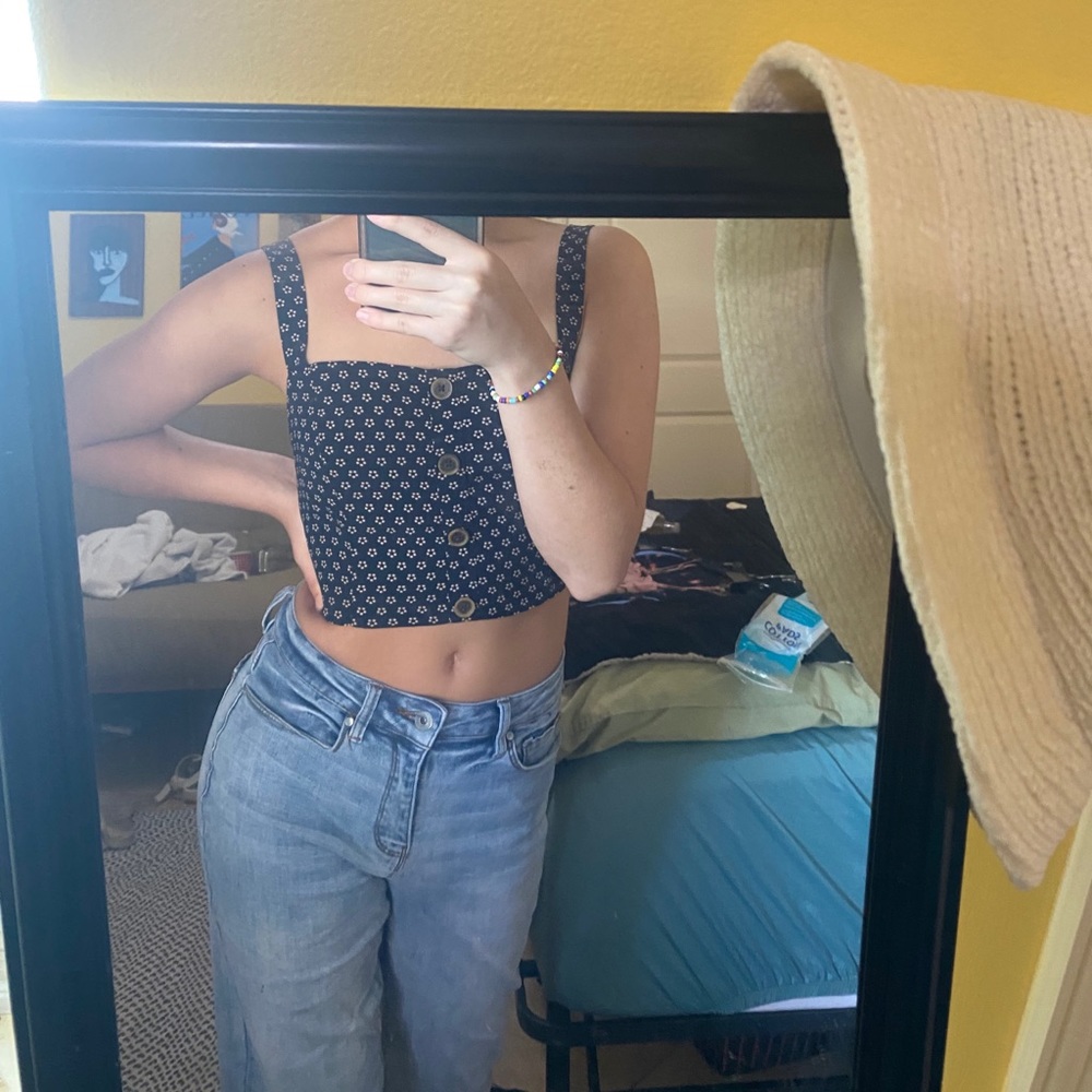 Brand new Dillard’s top